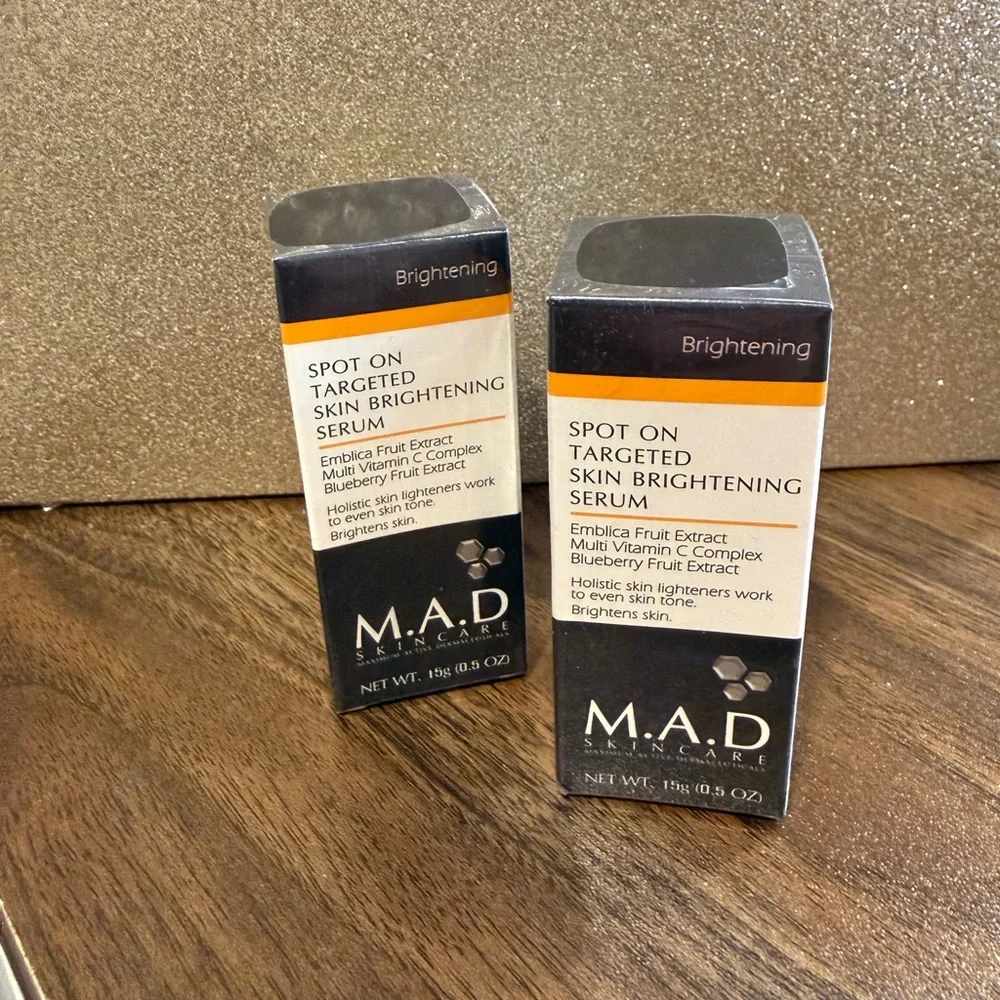 *NEW*.5oz* M.A.D * Spot On Targeted Skin Brightening Serum — White
